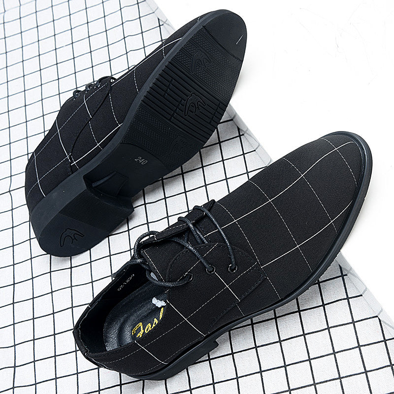 Square-patterned Stylish shoes