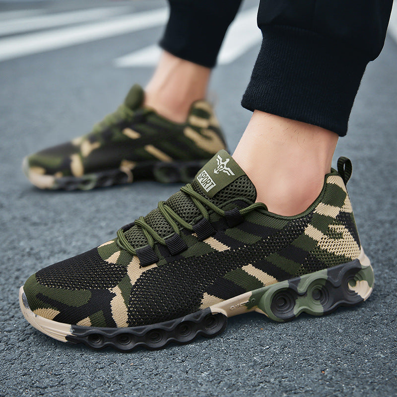 Camouflage-patterned sports shoes with a breathable knit design