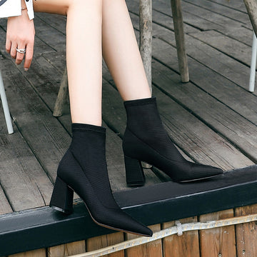 Pointed-tip Wool Boots